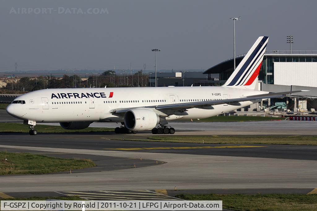 F-GSPZ, 2002 Boeing 777-228/ER C/N 32310, at cdg