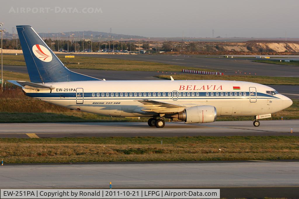 EW-251PA, 1997 Boeing 737-5Q8 C/N 27634/2889, at cdg