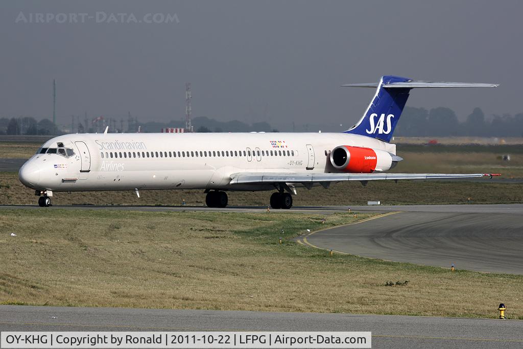 OY-KHG, 1988 McDonnell Douglas MD-82 (DC-9-82) C/N 49613, at cdg