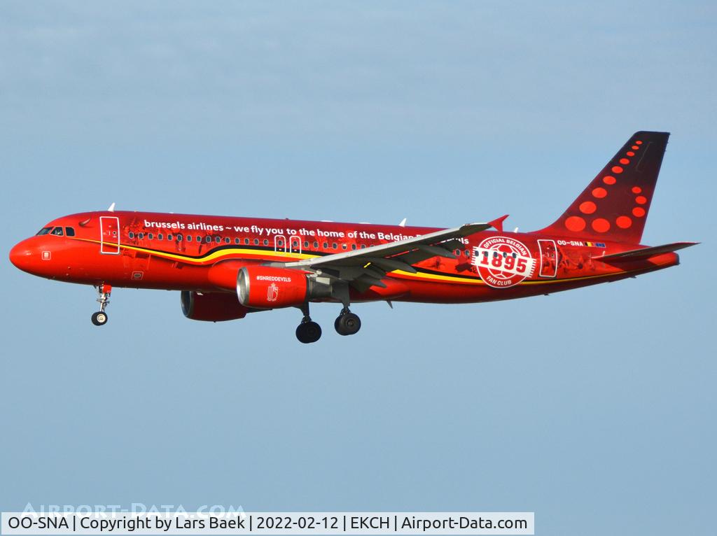 OO-SNA, 2001 Airbus A320-214 C/N 1441, Nice livery