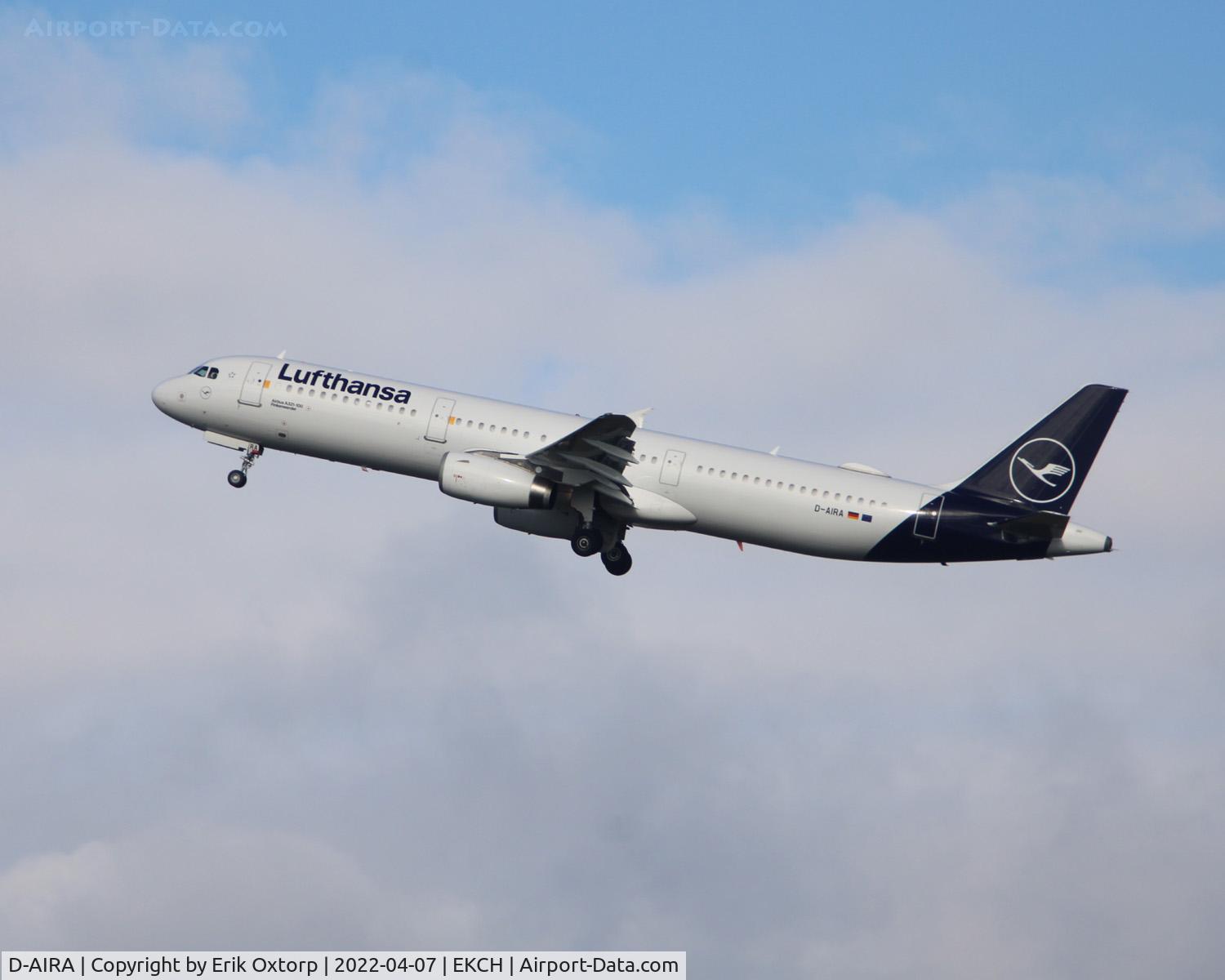 D-AIRA, 1993 Airbus A321-131 C/N 0458, D-AIRA takeoff rw 22R
