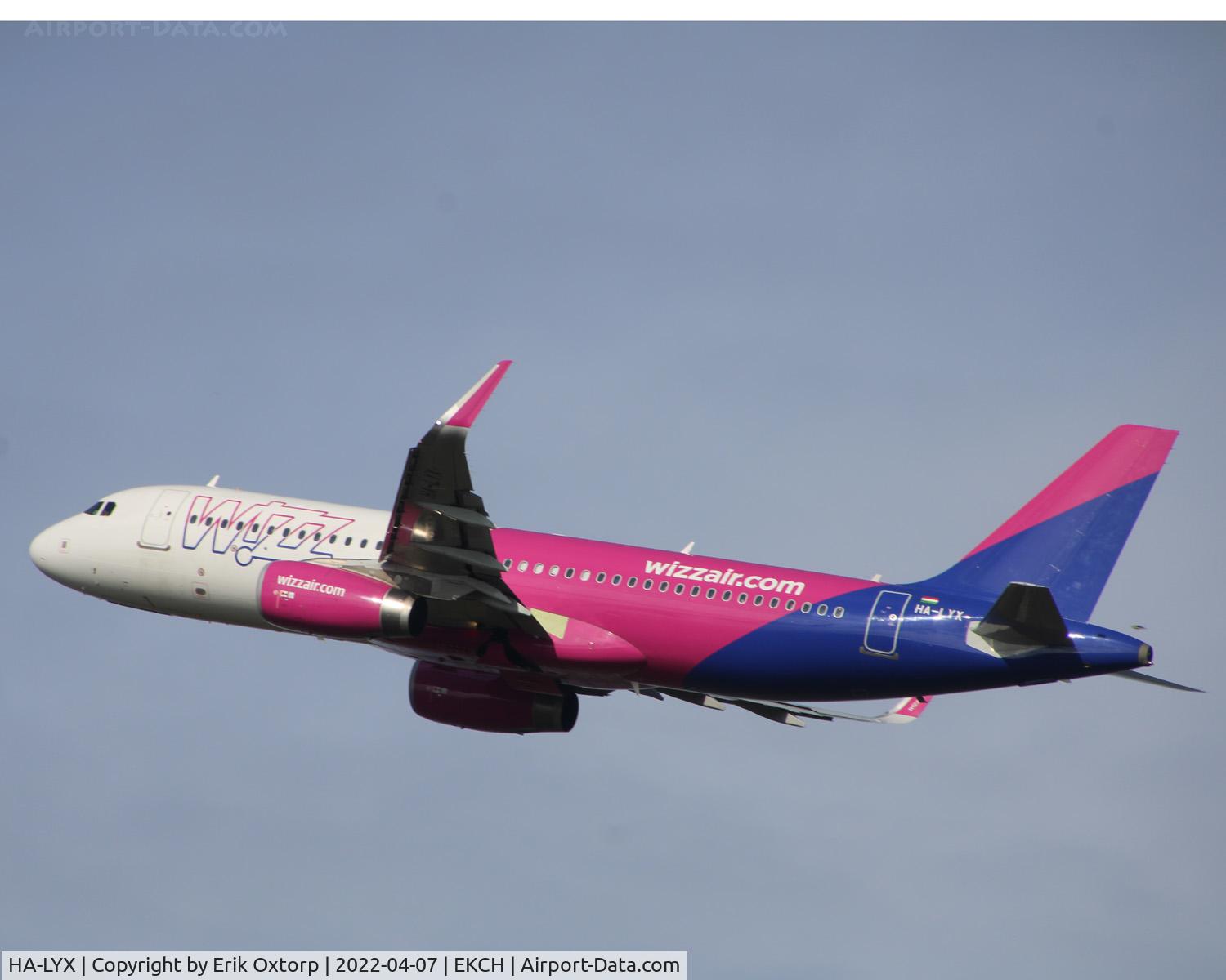 HA-LYX, 2018 Airbus A320-232 C/N 8183, HA-LYX takeoff rw 22R