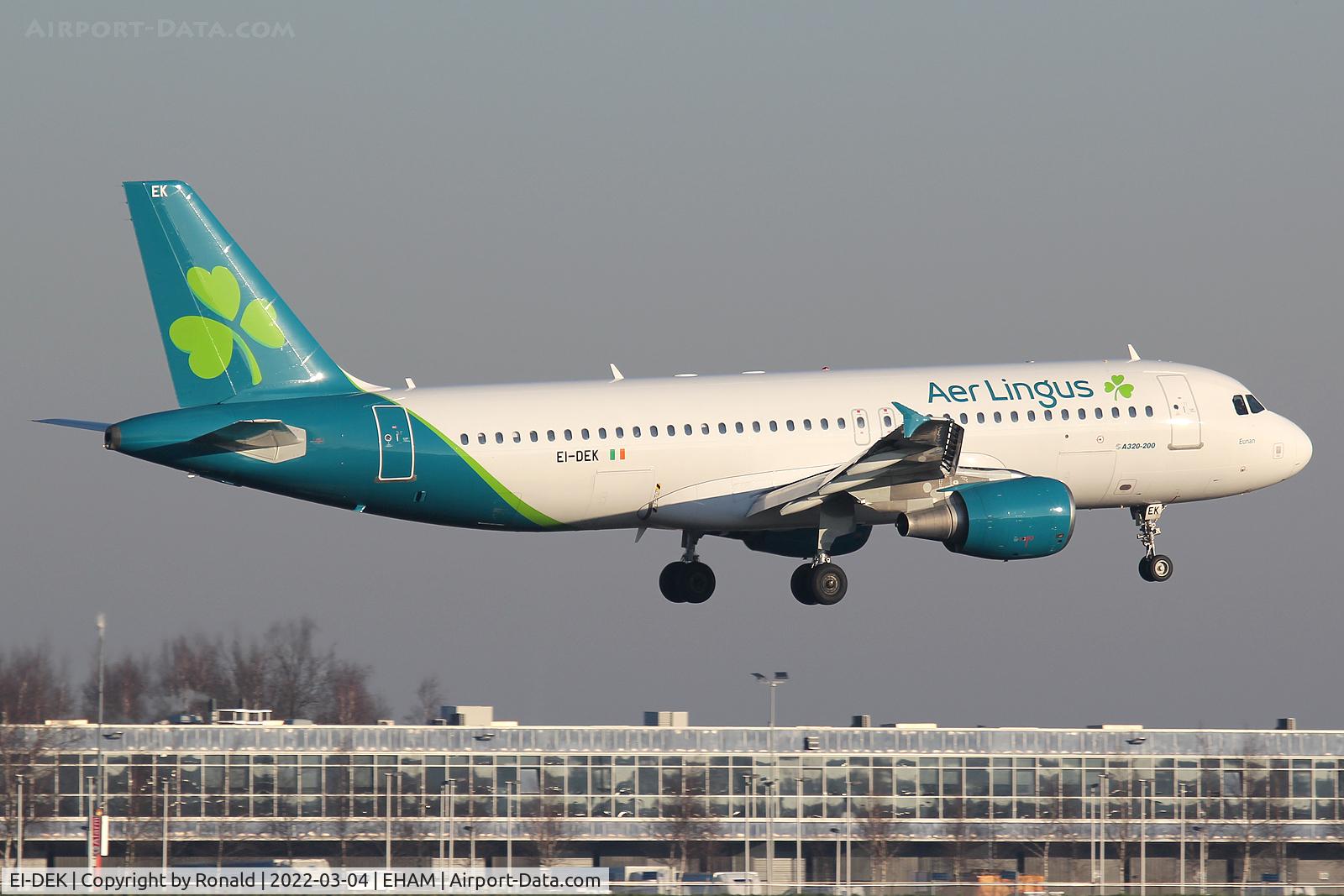 EI-DEK, 2005 Airbus A320-214 C/N 2399, at spl