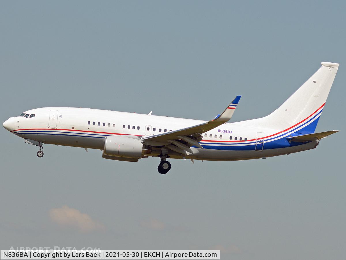 N836BA, 2000 Boeing 737-7BC C/N 30756, Boeing Company