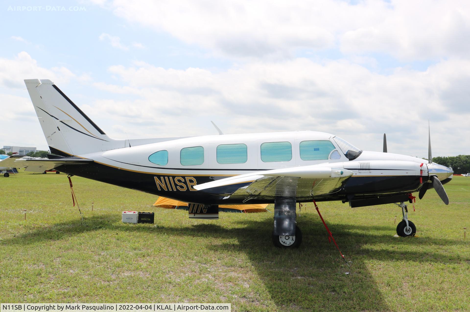 N11SB, 1976 Piper PA-31-325 Navajo C/R C/N 31-7612062, Piper PA-31-325