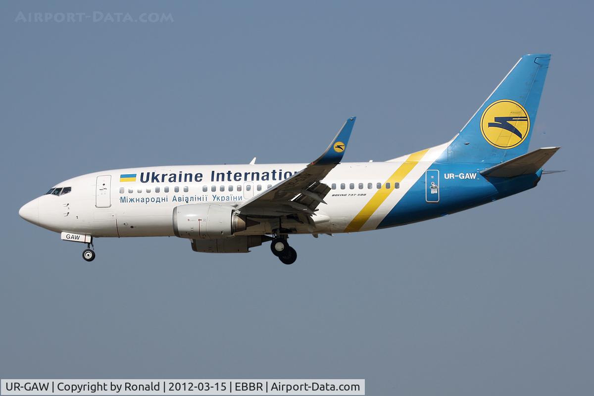 UR-GAW, 1991 Boeing 737-5Y0 C/N 24898, at bru