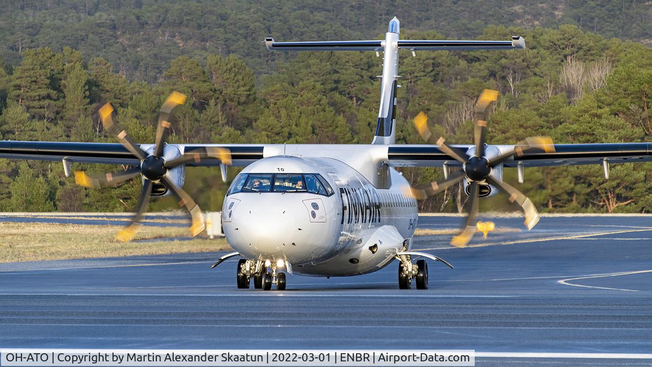 OH-ATO, 2011 ATR 72-212A C/N 977, Taxying out for departure.