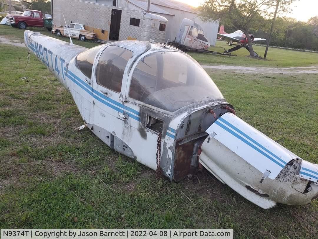N9374T, 1978 Piper PA-38-112 Tomahawk C/N 38-78A0077, Derelict and about to be scrapped near Houston, TX