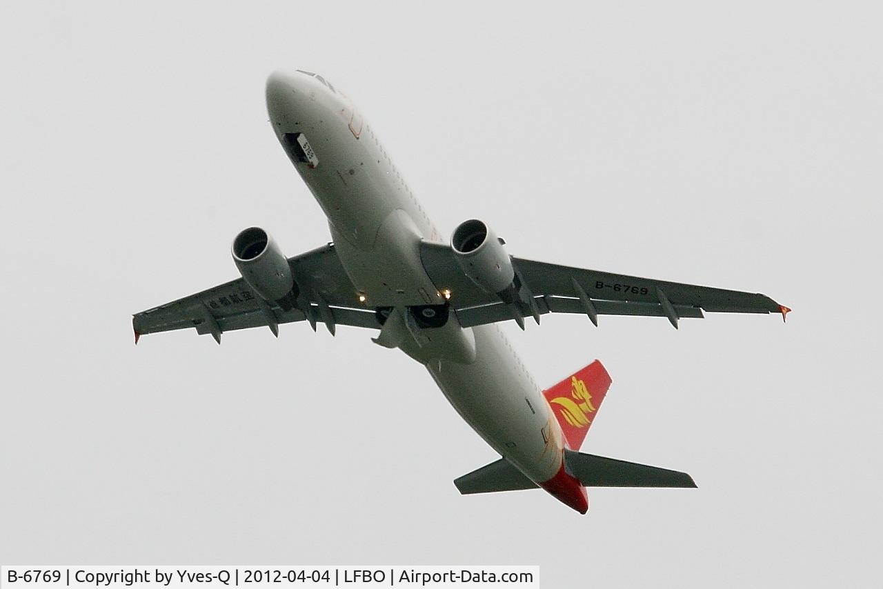 B-6769, 2012 Airbus A320-214 C/N 5114, Airbus A320-214, Take off Rwy 32R, Toulouse Blagnac Airport (LFBO-TLS)