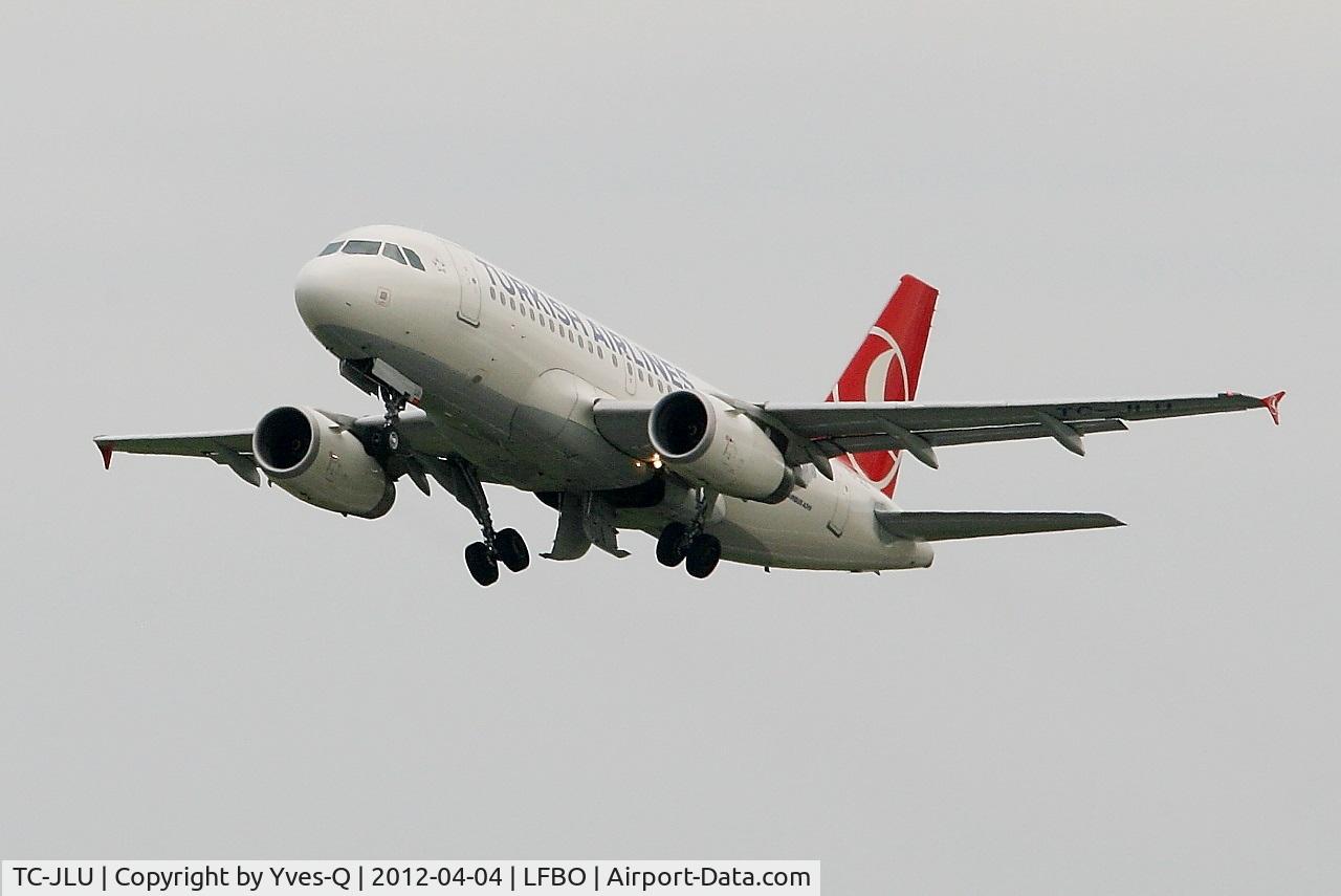 TC-JLU, 2011 Airbus A319-132 C/N 4695, Airbus A319-132, Take off rwy 32L, Toulouse-Blagnac Airport (LFBO-TLS)