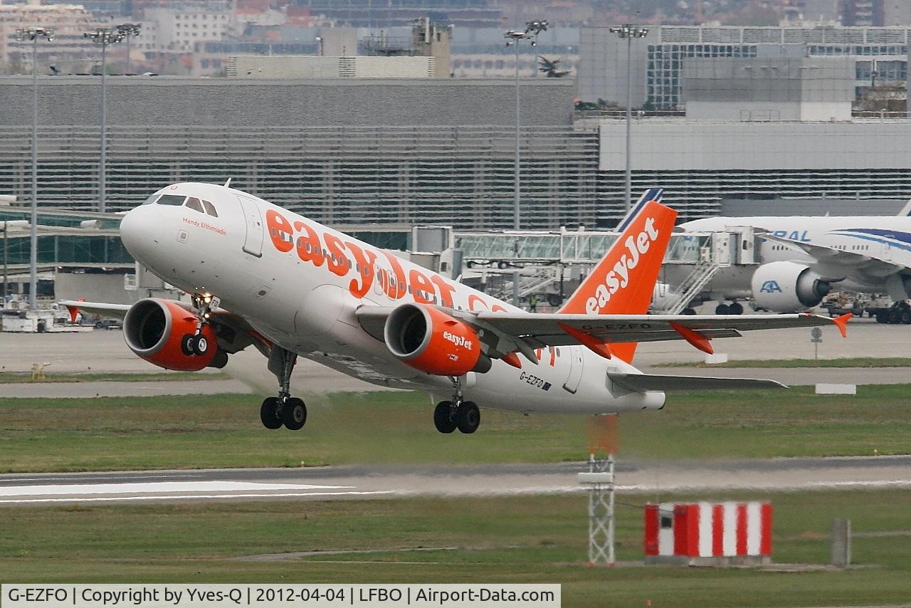G-EZFO, 2009 Airbus A319-111 C/N 4080, Airbus A319-111, Take off rwy 32L, Toulouse-Blagnac airport (LFBO-TLS)