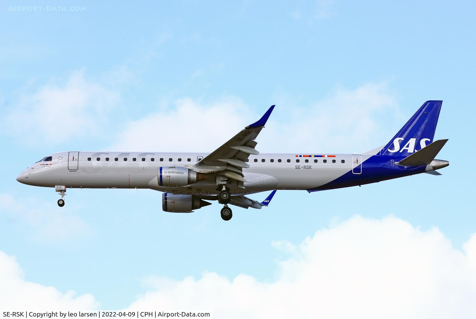 SE-RSK, 2007 Embraer 195LR (ERJ-190-200LR) C/N 19000120, Copenhagen 9.4.2022 L/D R-30