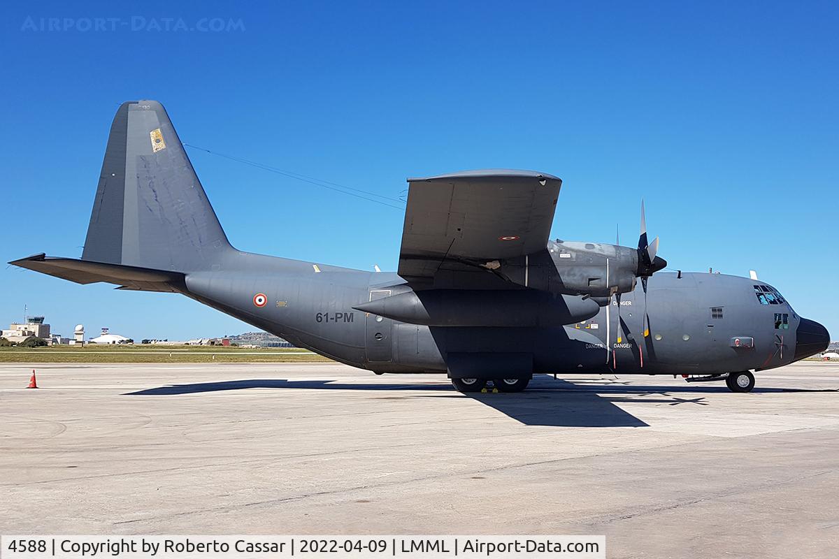 4588, 1975 Lockheed C-130H Hercules C/N 382-4588, Park 8