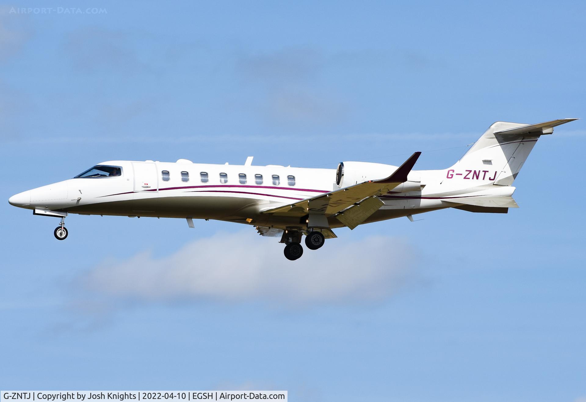 G-ZNTJ, 2018 Learjet 45 C/N 45-562, Arriving At Norwich.