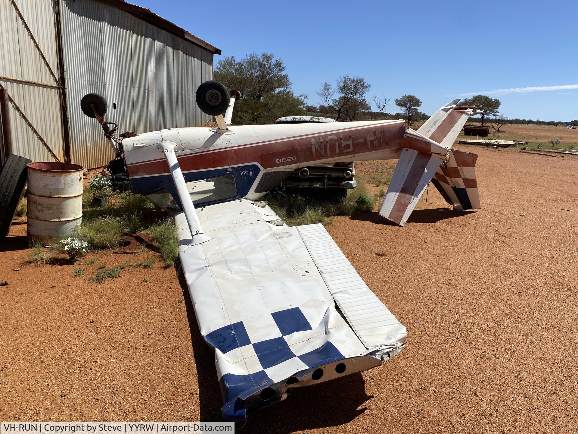 VH-RUN, 1973 Cessna A150L Aerobat C/N A1500435, Not airworthy
