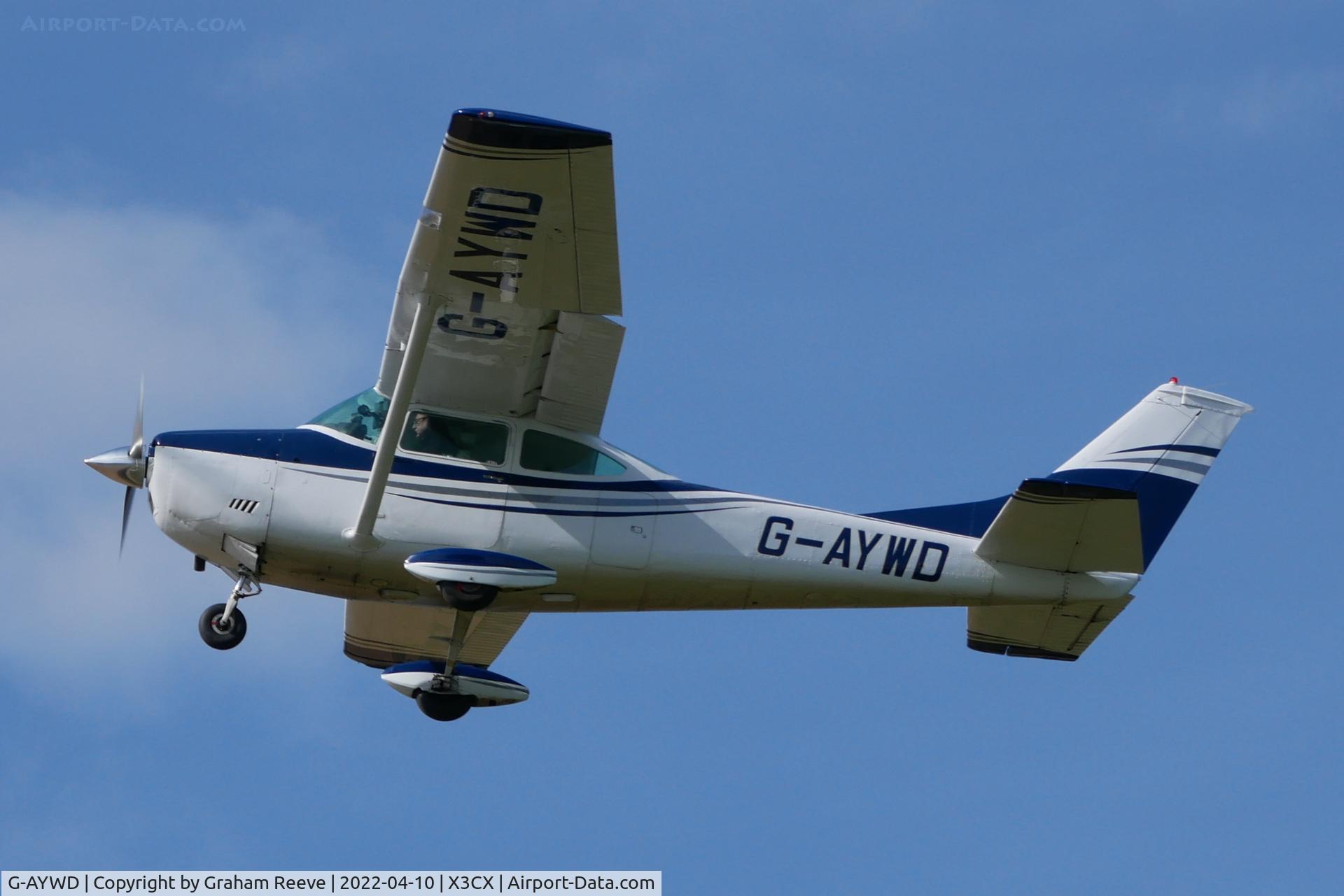 G-AYWD, 1971 Cessna 182N Skylane C/N 182-60468, Departing from Northrepps.