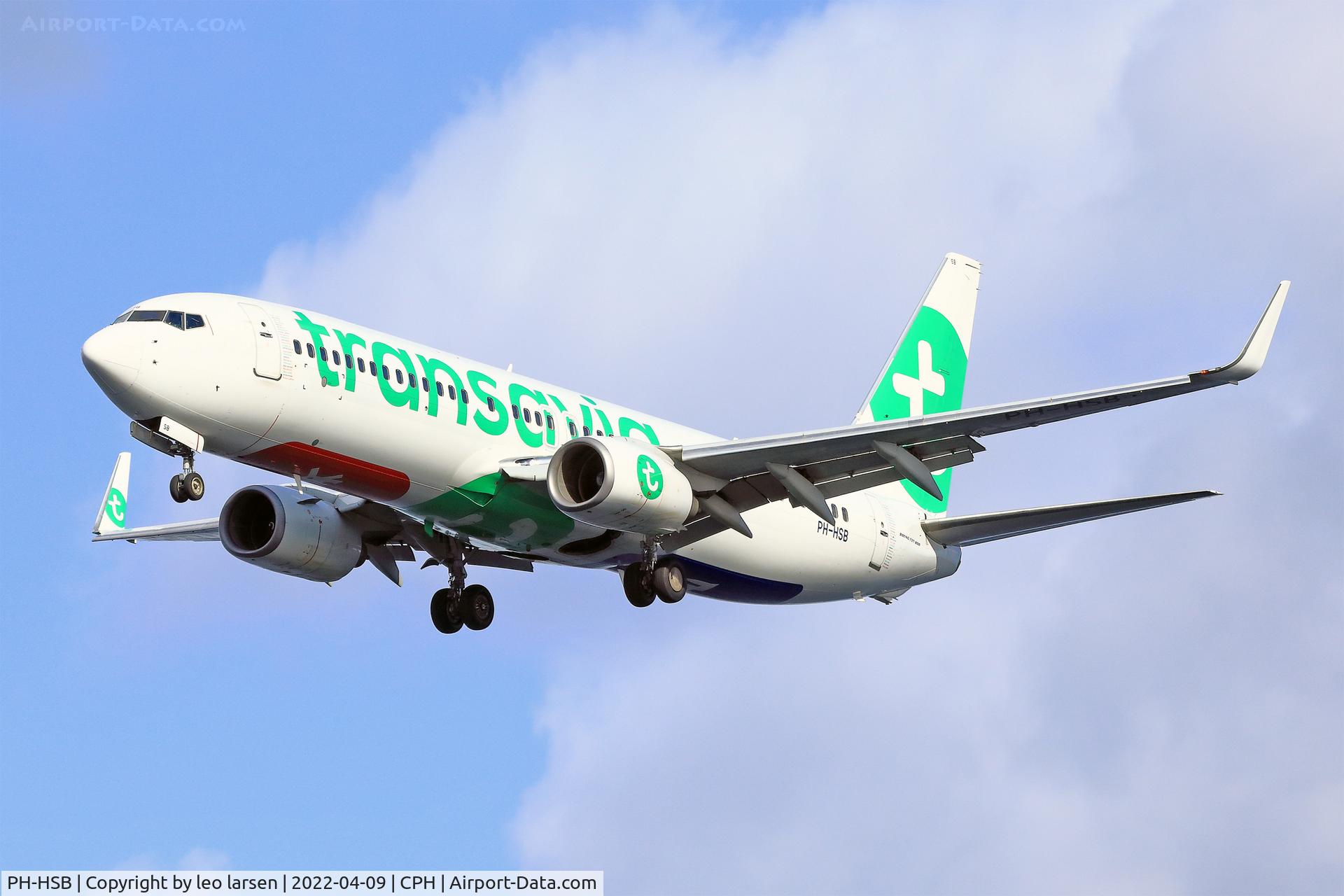 PH-HSB, 2010 Boeing 737-8K2 C/N 34172, Copenhagen 9.4.2022 L/D R-30