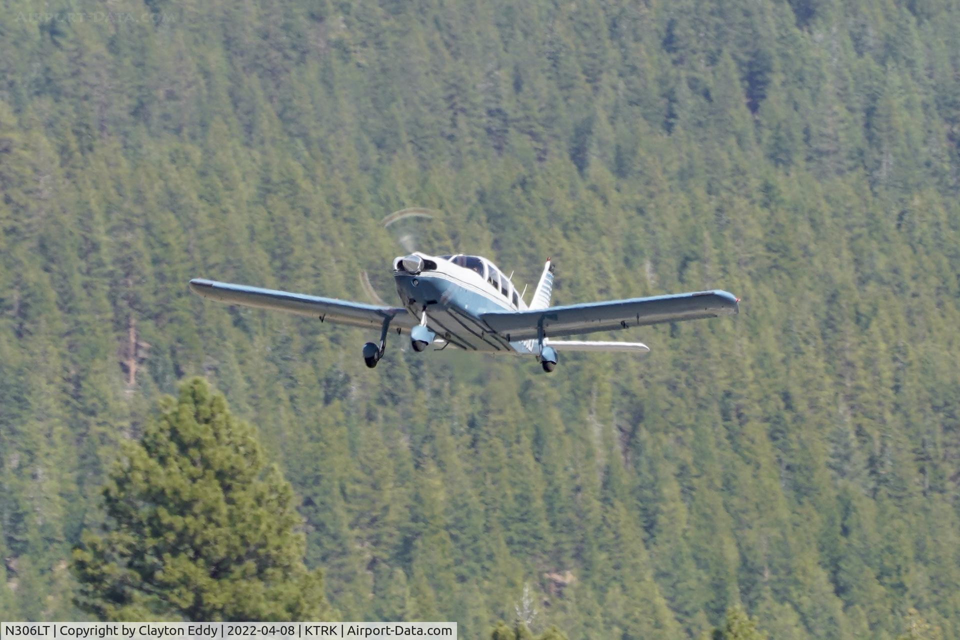 N306LT, 1974 Piper PA-32-300 Cherokee Six C/N 32-7340111, Truckee Tahoe Airport in California 2022.