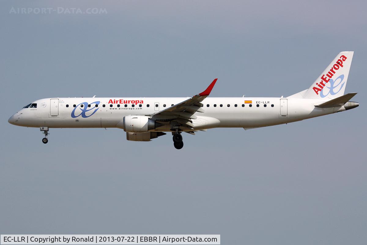 EC-LLR, 2011 Embraer 195LR (ERJ-190-200LR) C/N 19000452, at bru