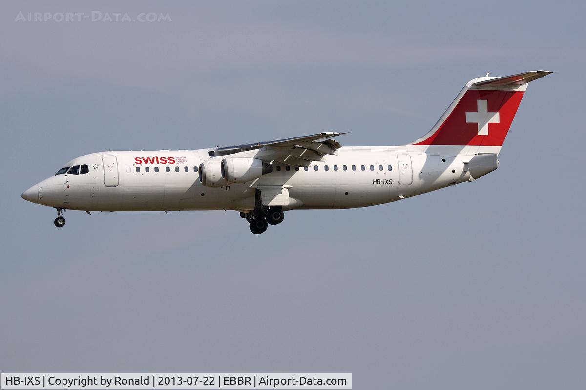 HB-IXS, 1995 British Aerospace Avro 146-RJ100 C/N E3280, at bru