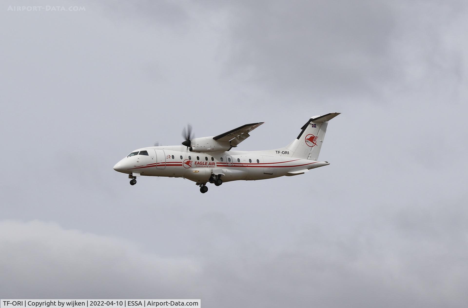 TF-ORI, 1998 Dornier 328-100 C/N 3088, RWY 26