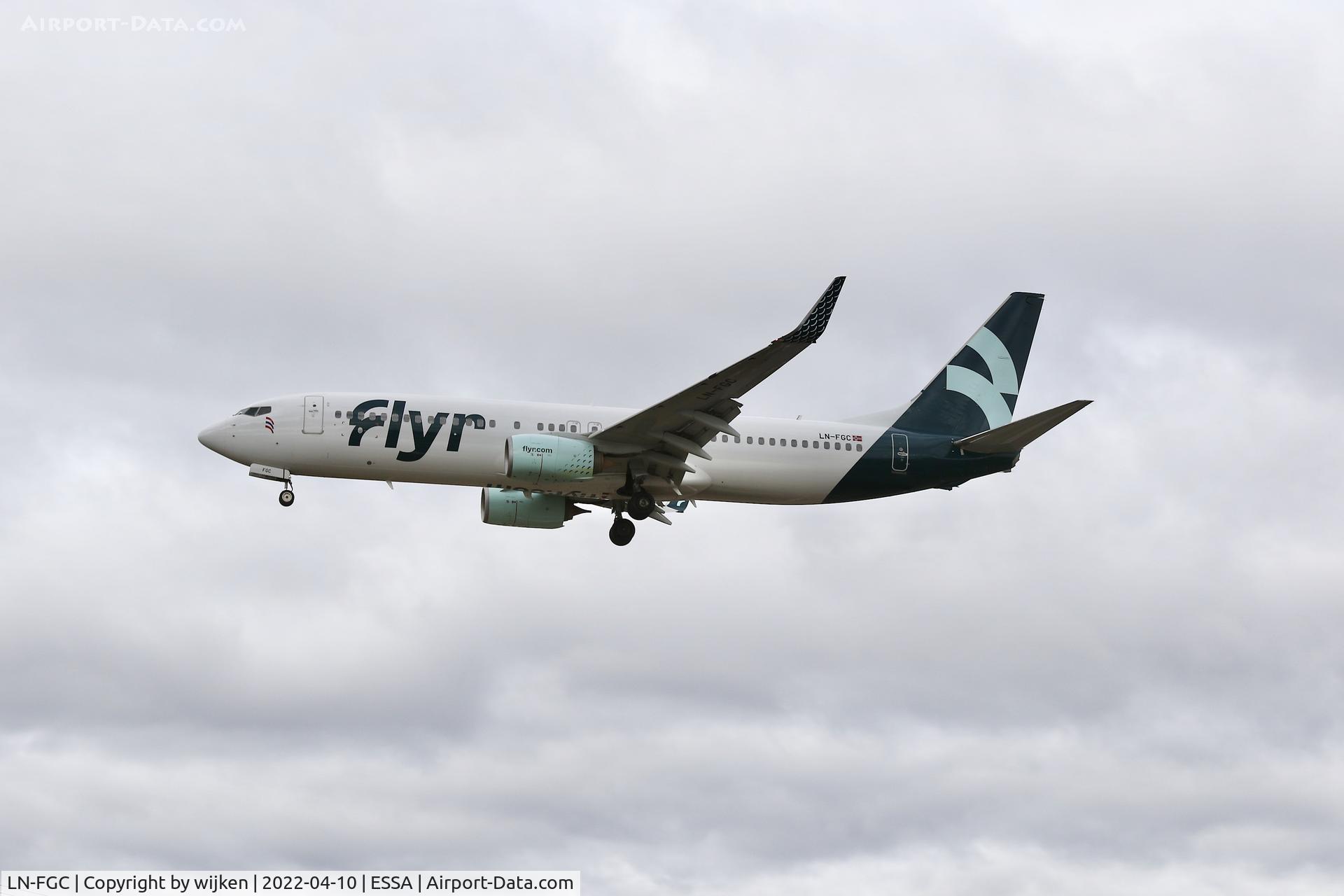 LN-FGC, 2013 Boeing 737-8KN C/N 40261, RWY 26