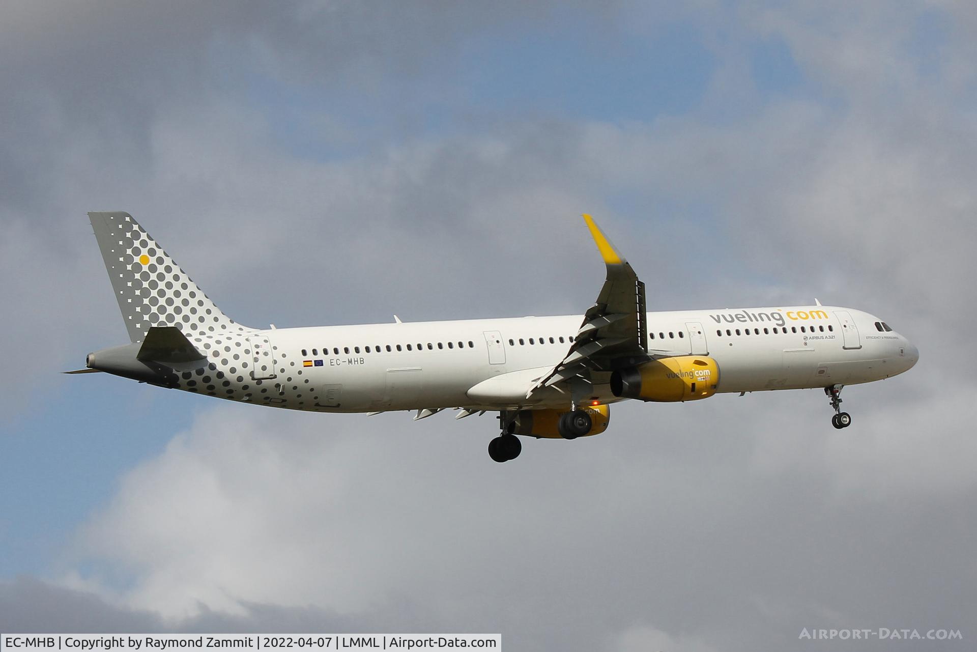 EC-MHB, 2015 Airbus A321-231 C/N 6691, A321 EC-MHB Vueling