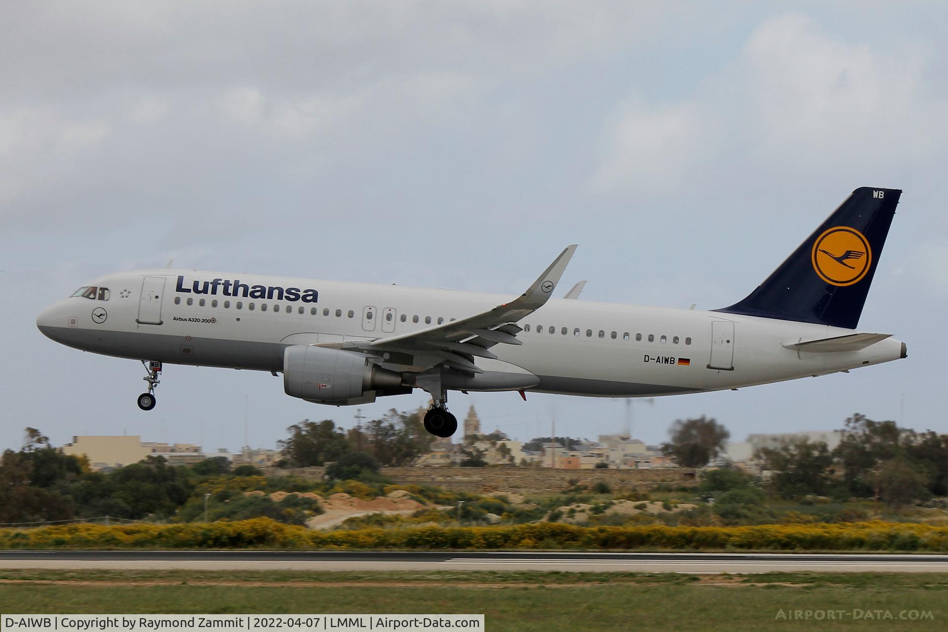 D-AIWB, 2017 Airbus A320-214 C/N 7699, A320 D-AIWB Lufthansa