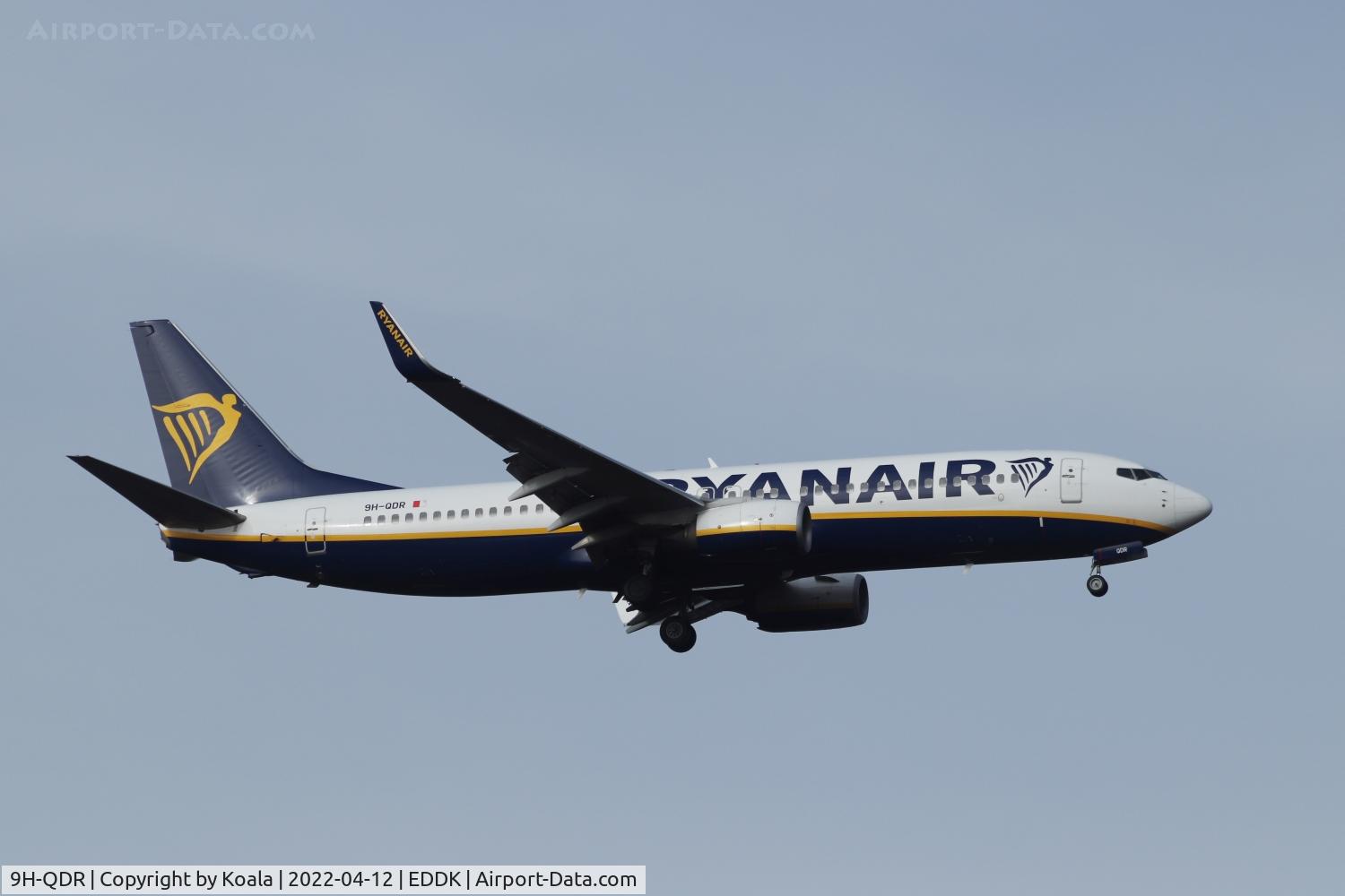9H-QDR, 2016 Boeing 737-8AS C/N 44767, Short final runway 14L