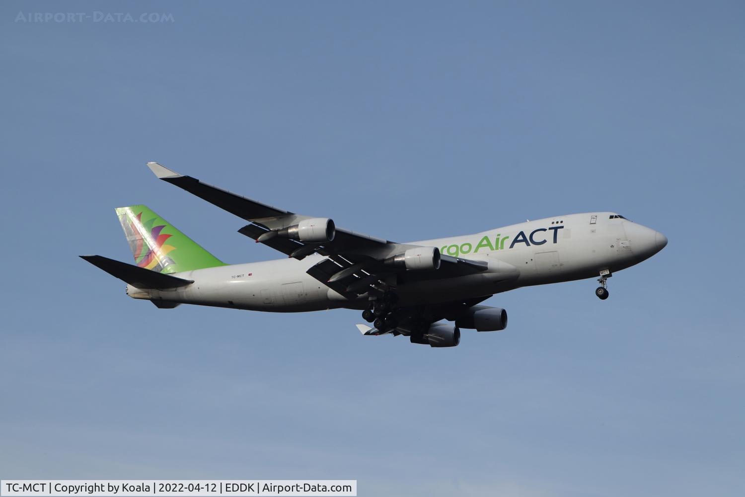 TC-MCT, 2001 Boeing 747-412F/SCD C/N 26559, Arrival from Astana, Runway 14L