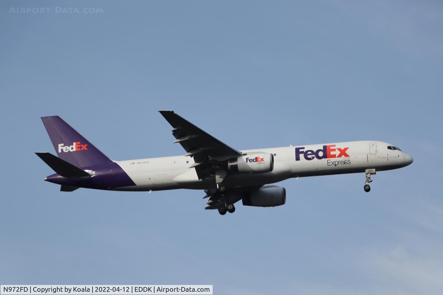 N972FD, 1998 Boeing 757-28A C/N 28203, Arrival from Tel Aviv, Runway 14L