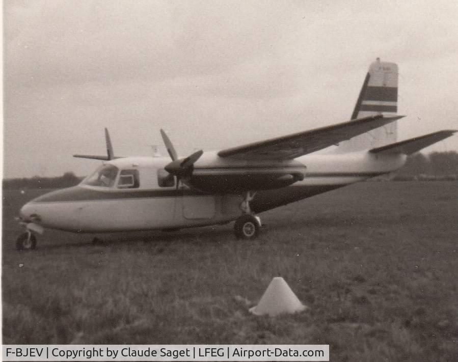 F-BJEV, 1959 Aero Commander 680E Commander C/N 680E-847-72, After landing at LFEG, arriving from LFPN for maintenance check