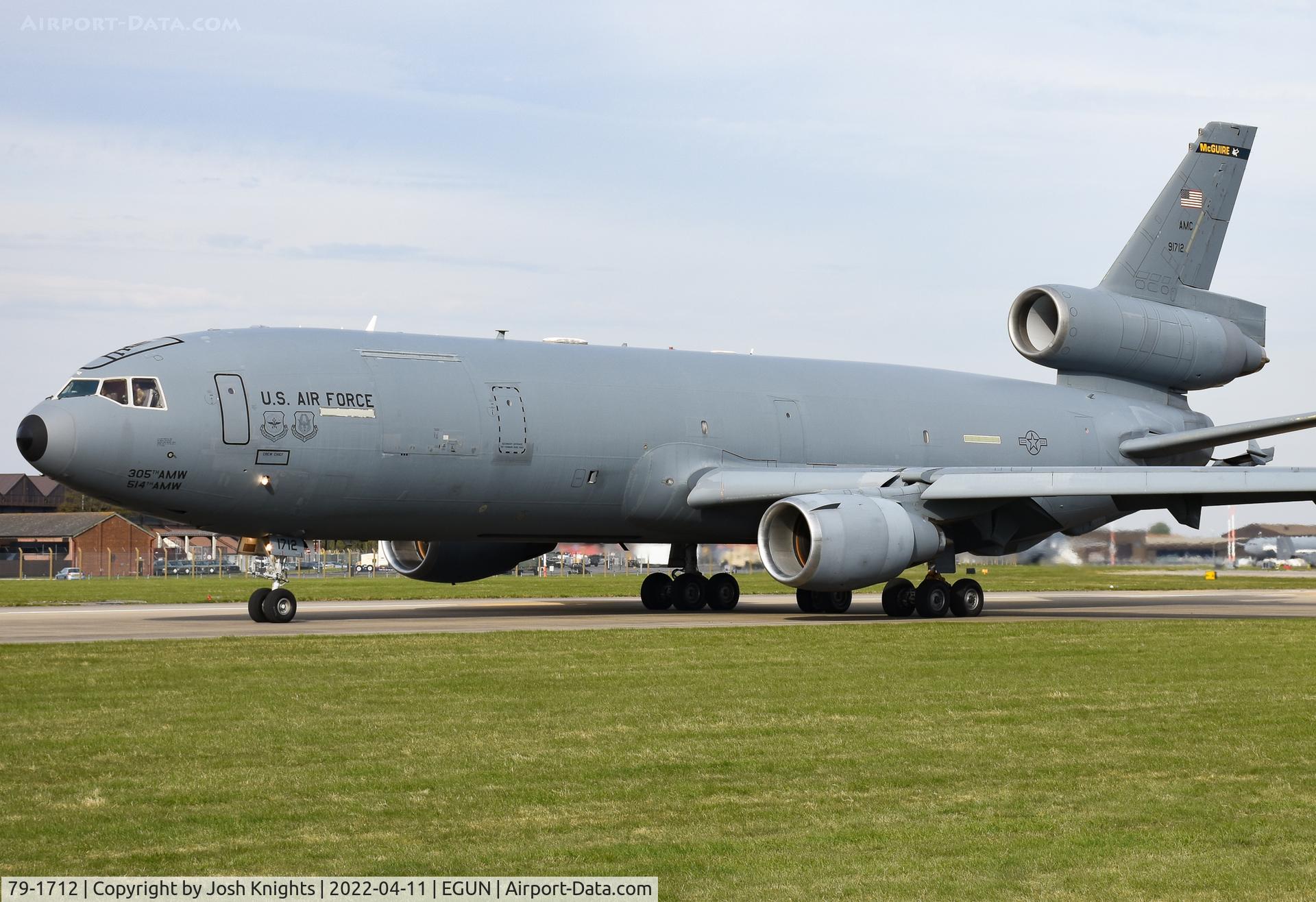 79-1712, 1981 McDonnell Douglas KC-10A Extender C/N 48204, Lining Up For RWY10
