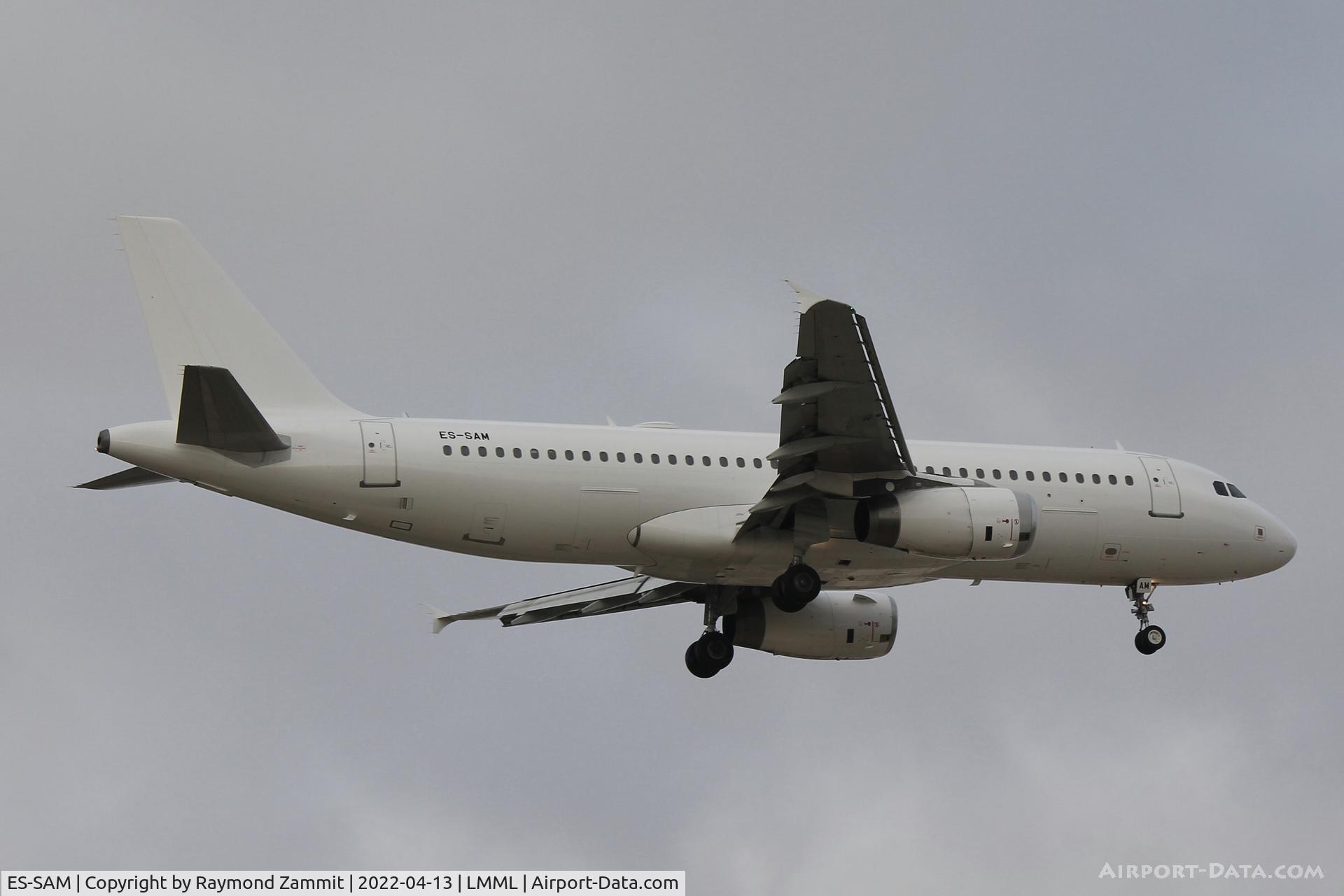 ES-SAM, 2002 Airbus A320-232 C/N 1896, A320 ES-SAM Smartlynx Estonia