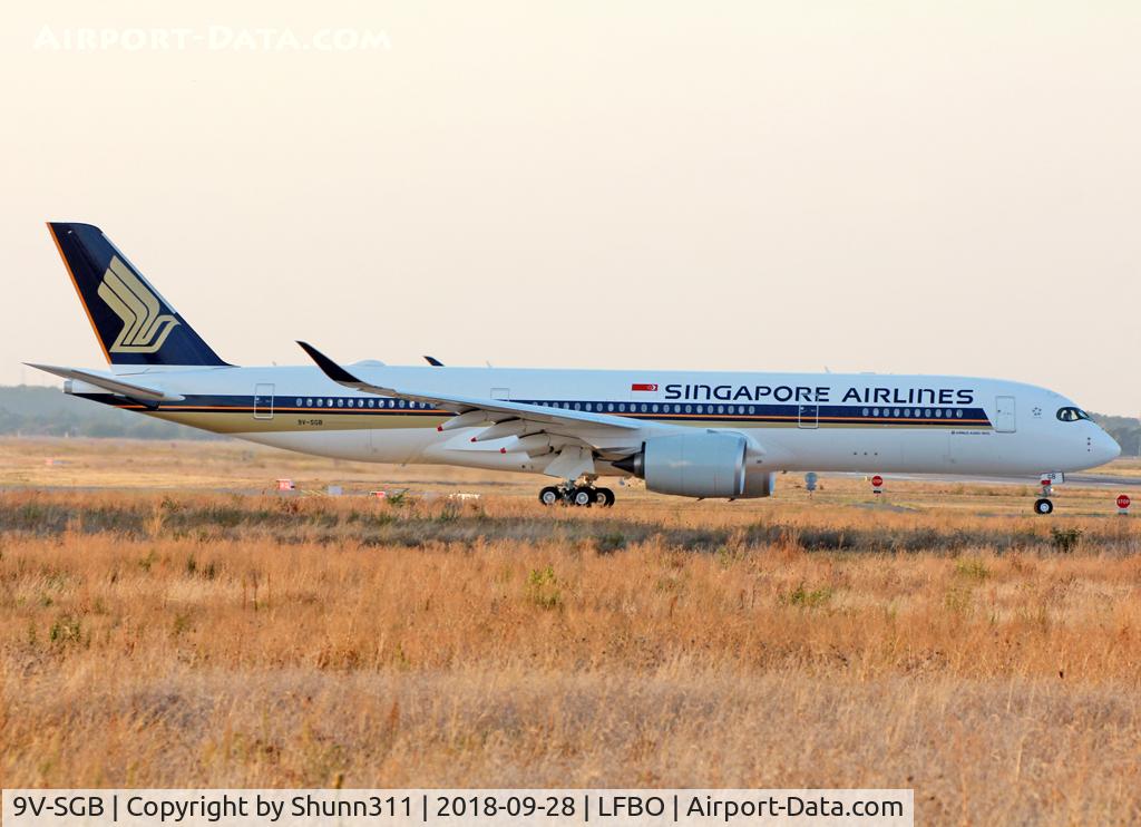 9V-SGB, 2018 Airbus A350-941 C/N 0223, Delivery day...