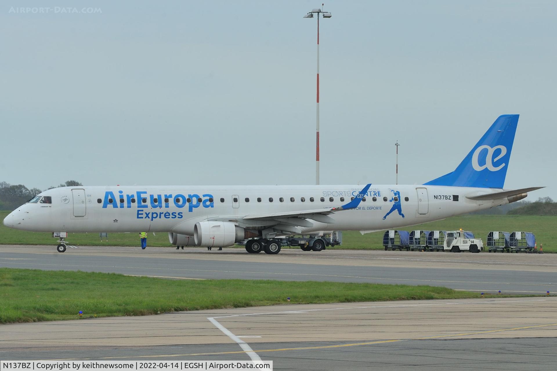 N137BZ, Embraer EMB 190-200LR C/N 19000196, Leaving Norwich for Keflavik, Iceland.
