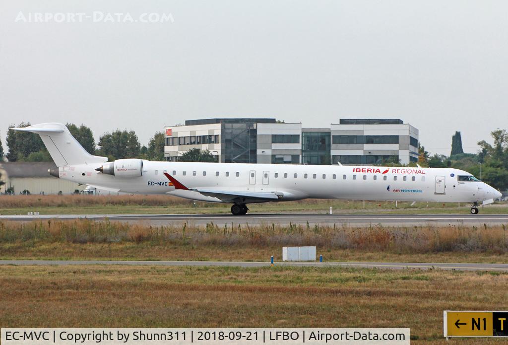 EC-MVC, 2018 Bombardier CRJ-1000 (CL-600-2E25) C/N 19062, Lining up rwy 32R for departure...