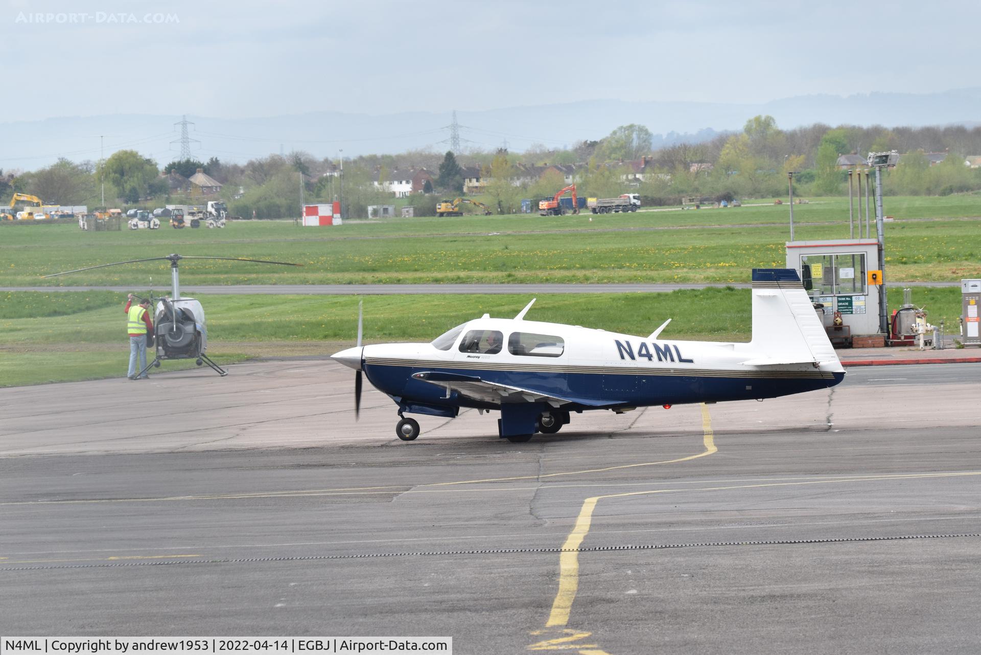 N4ML, 1997 Mooney M20J 201 C/N 24-3400, N4ML at Gloucestershire Airport.