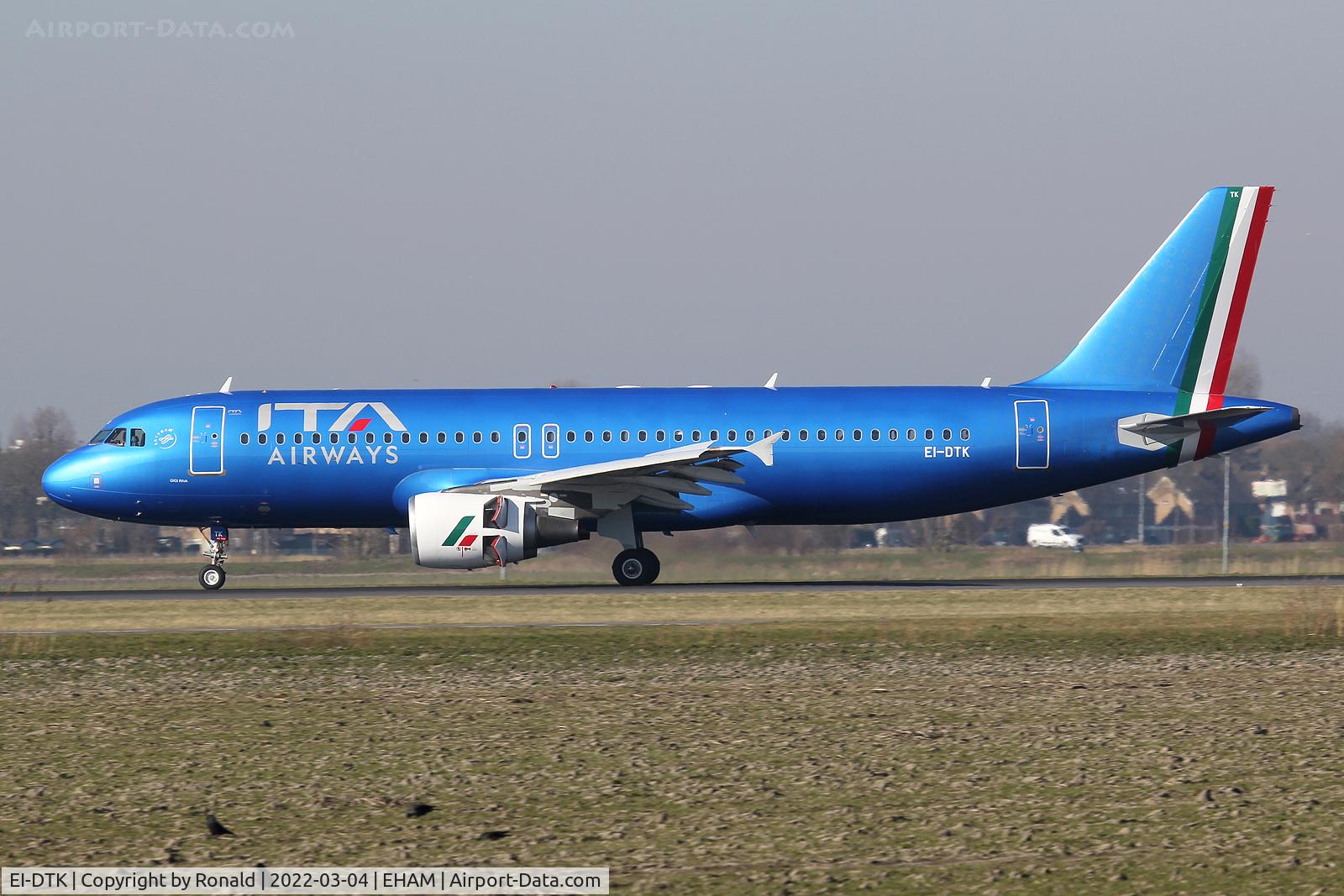 EI-DTK, 2009 Airbus A320-216 C/N 4075, at spl