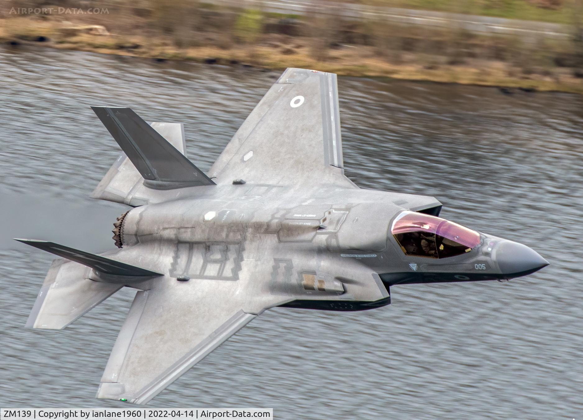 ZM139, 2016 Lockheed Martin F-35B Lightning II C/N 2BK.0005, LFA17 low level