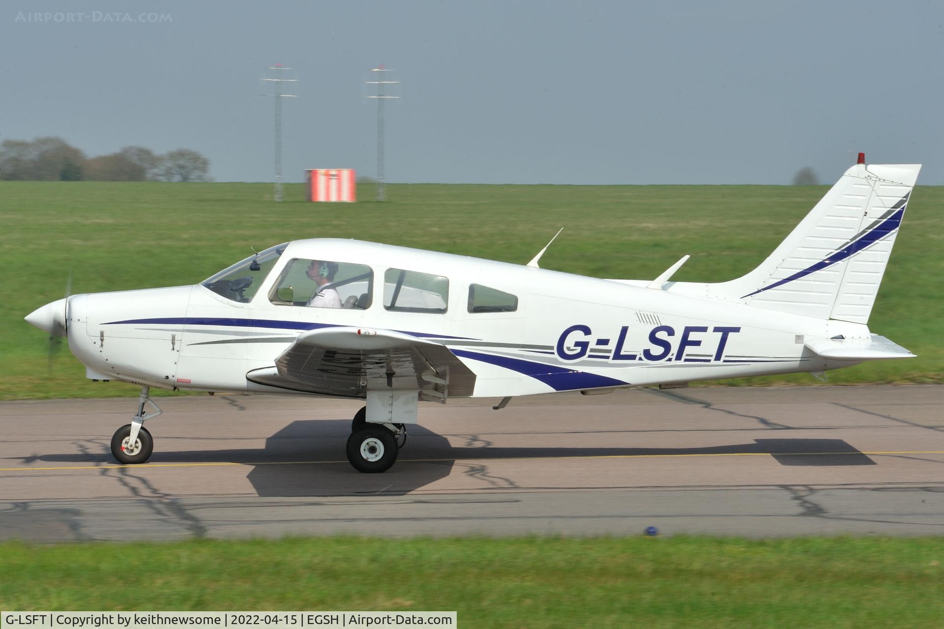 G-LSFT, 1985 Piper PA-28-161 Cherokee Warrior II C/N 28-8516008, Arriving at Norwich.