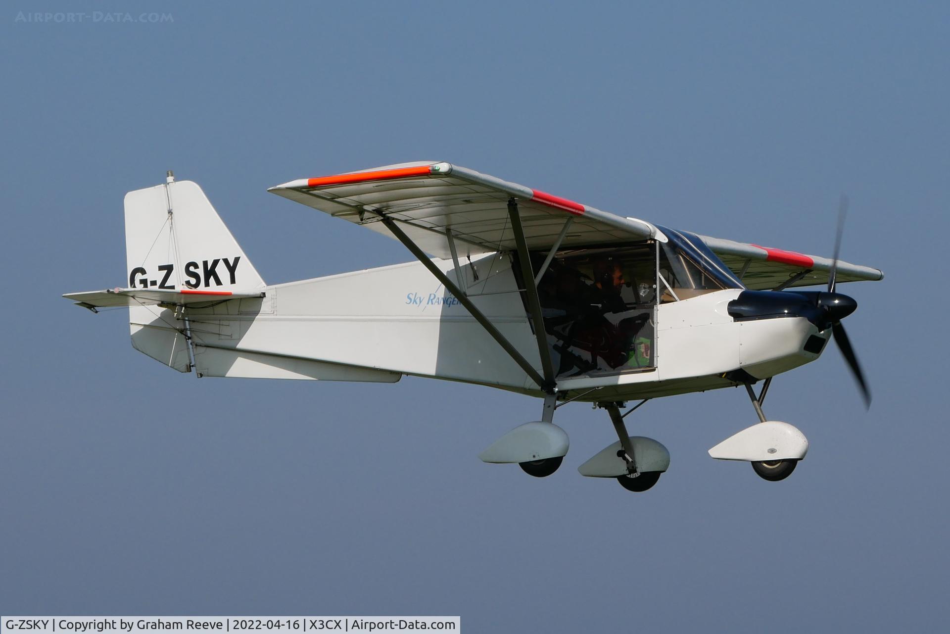 G-ZSKY, 2007 Skyranger Swift 912S(1) C/N BMAA/HB/543, Departing from Northrepps.