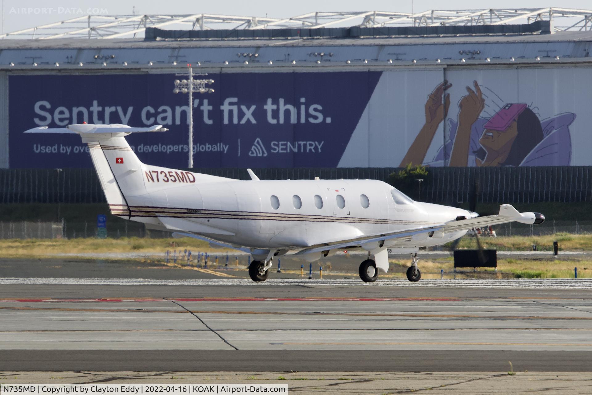N735MD, 2006 Pilatus PC-12/47 C/N 735, Oakland Airport 2022.