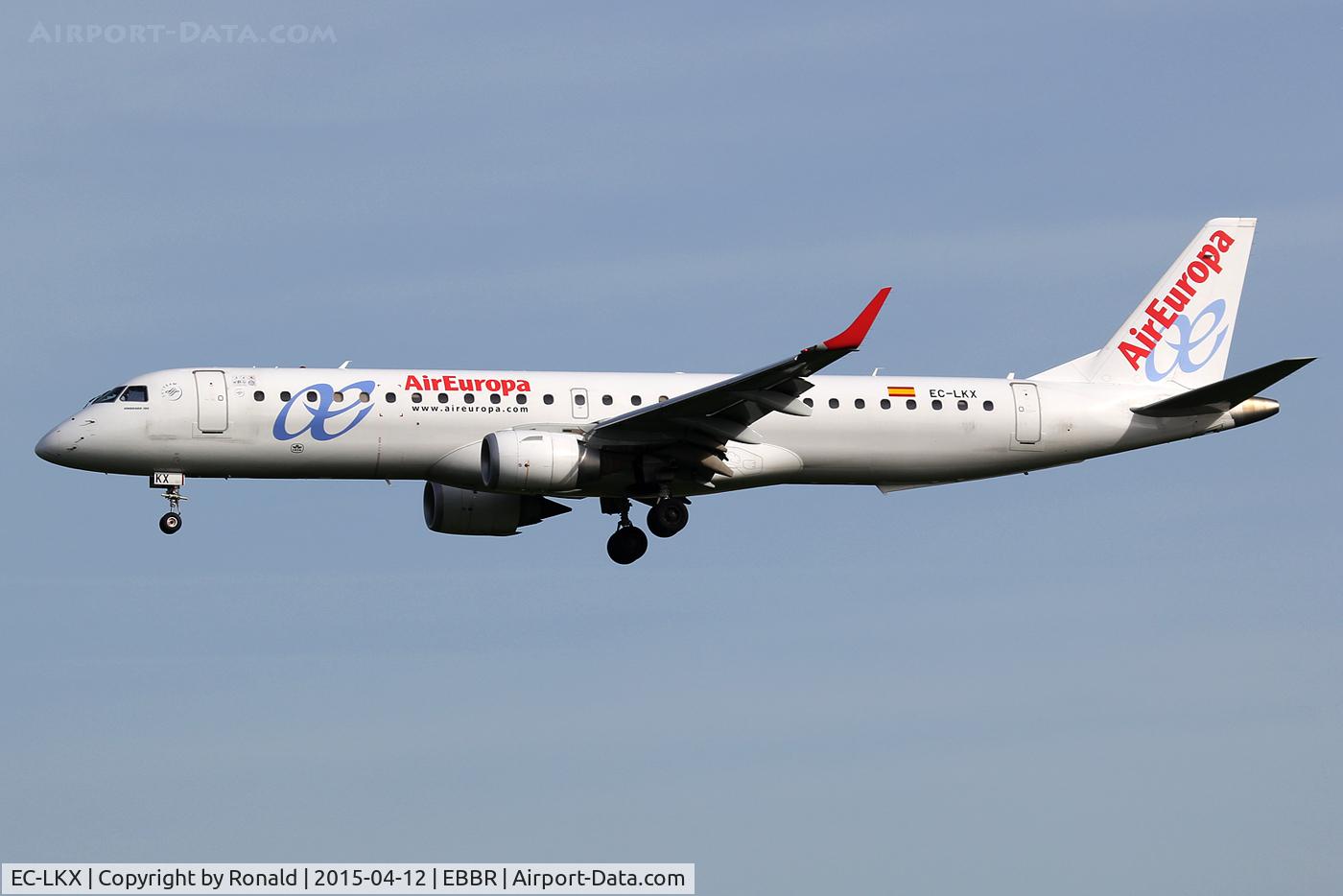 EC-LKX, 2011 Embraer 195LR  (ERJ-190-200LR) C/N 19000437, at bru