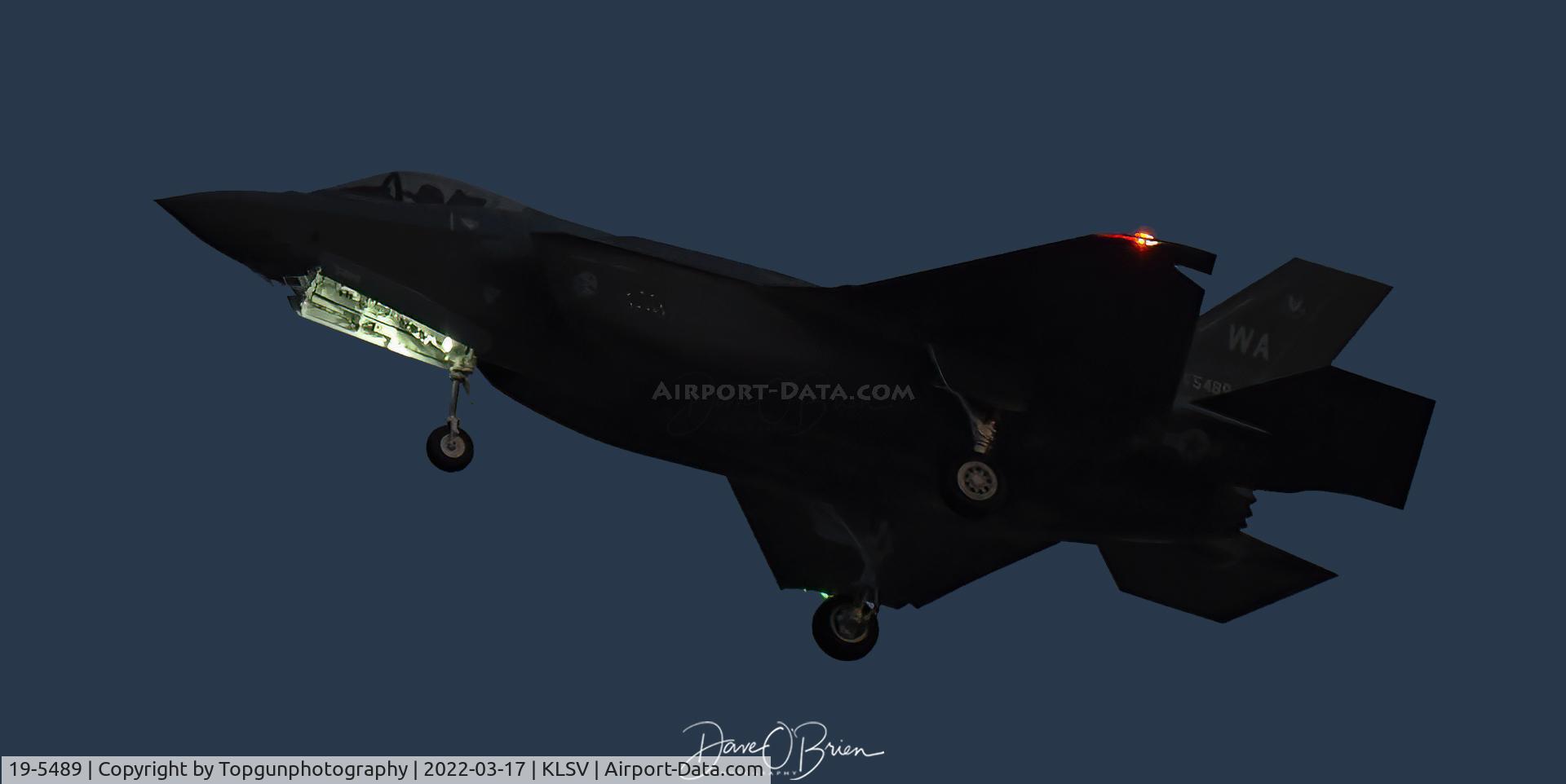 19-5489, 2020 Lockheed Martin F-35A Lightning II C/N AF-317, SCAT02 setting up for a landing on RW3L