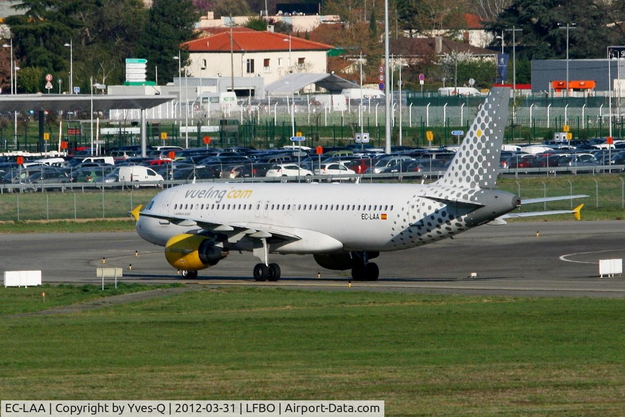 EC-LAA, 2006 Airbus A320-214 C/N 2678, Airbus A320-214, Taxiing, Toulouse-Blagnac airport (LFBO-TLS)