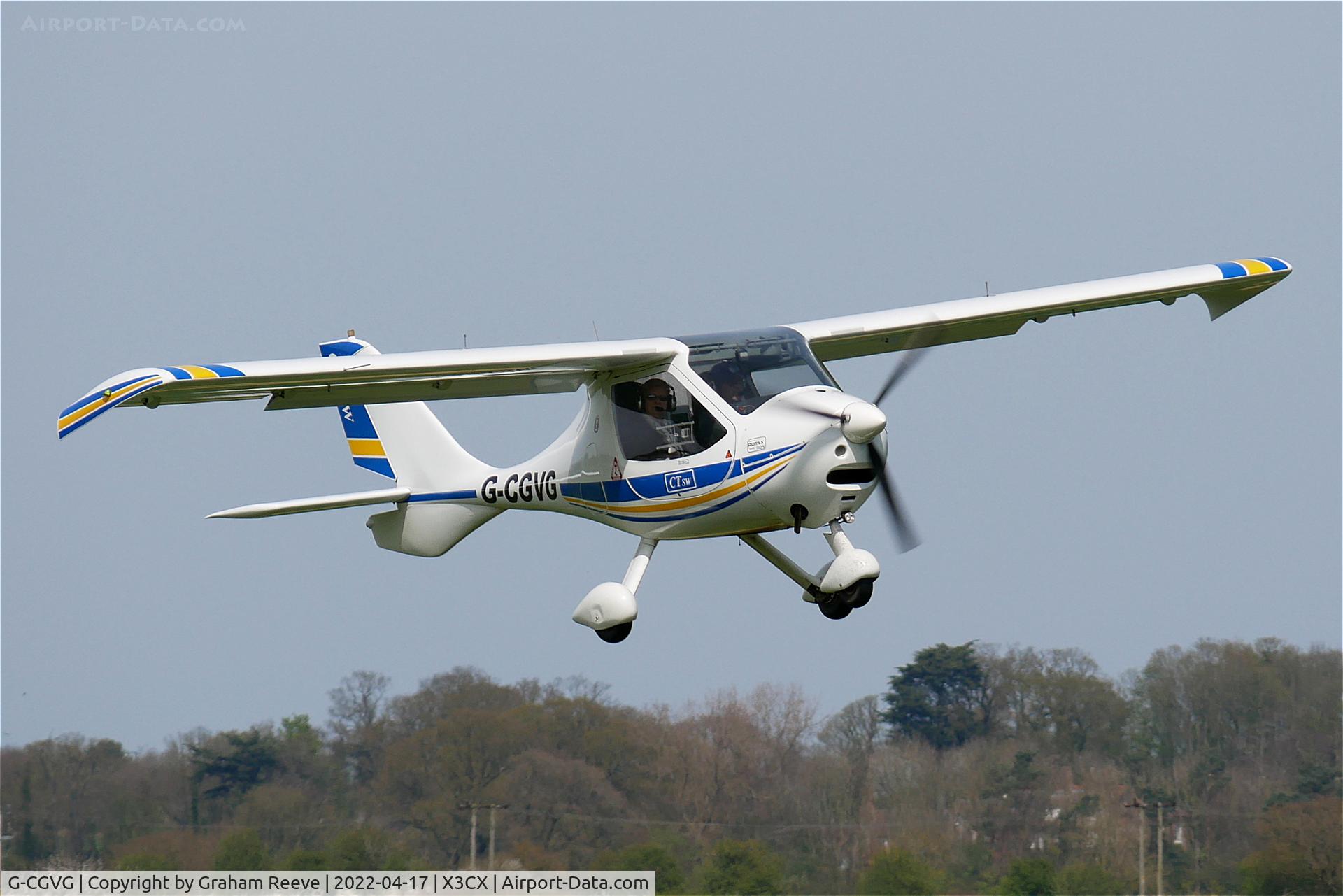 G-CGVG, 2011 Flight Design CTSW C/N 8575, Departing from Northrepps.