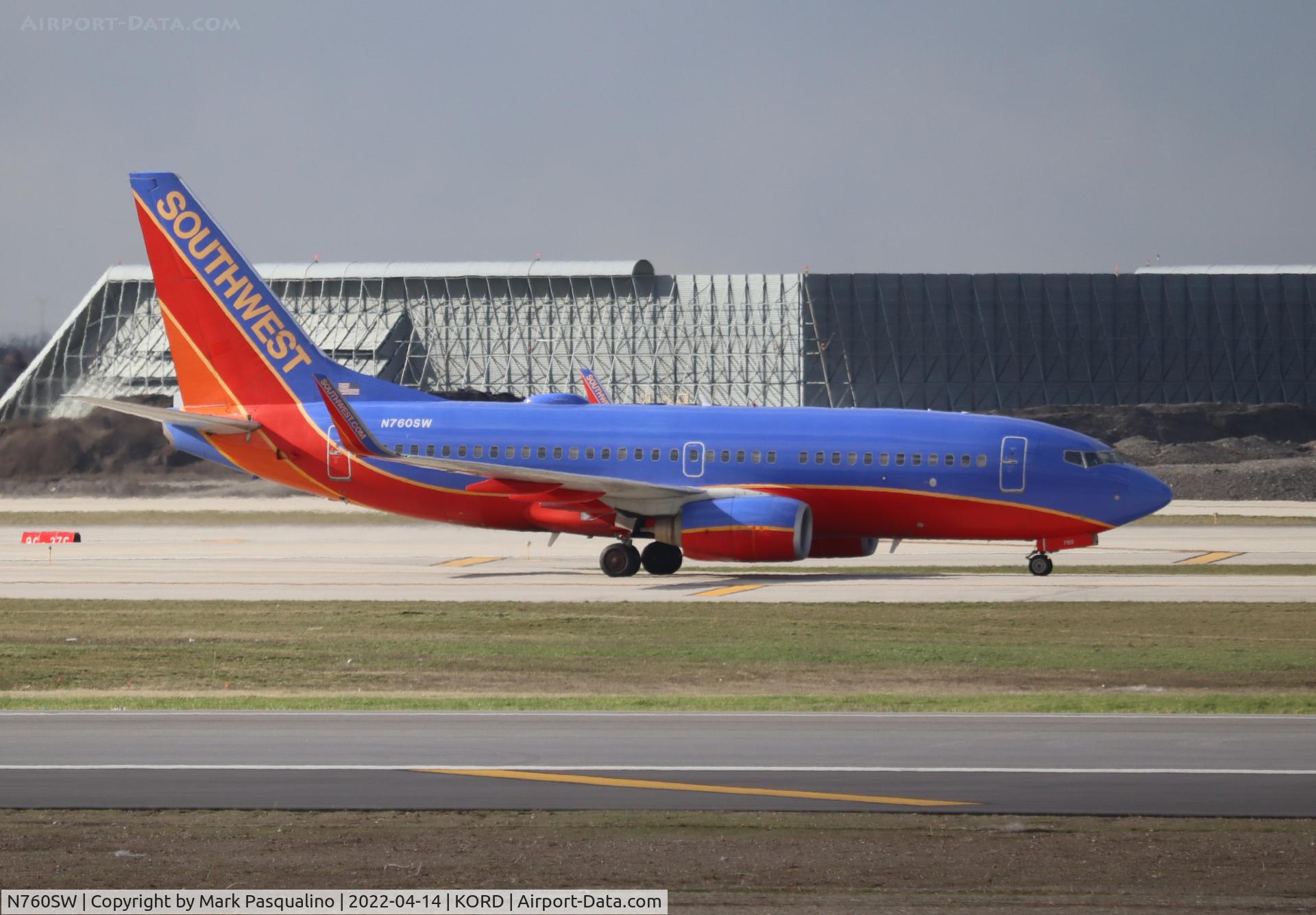 N760SW, 2000 Boeing 737-7H4 C/N 27874, Boeing 737-7H4