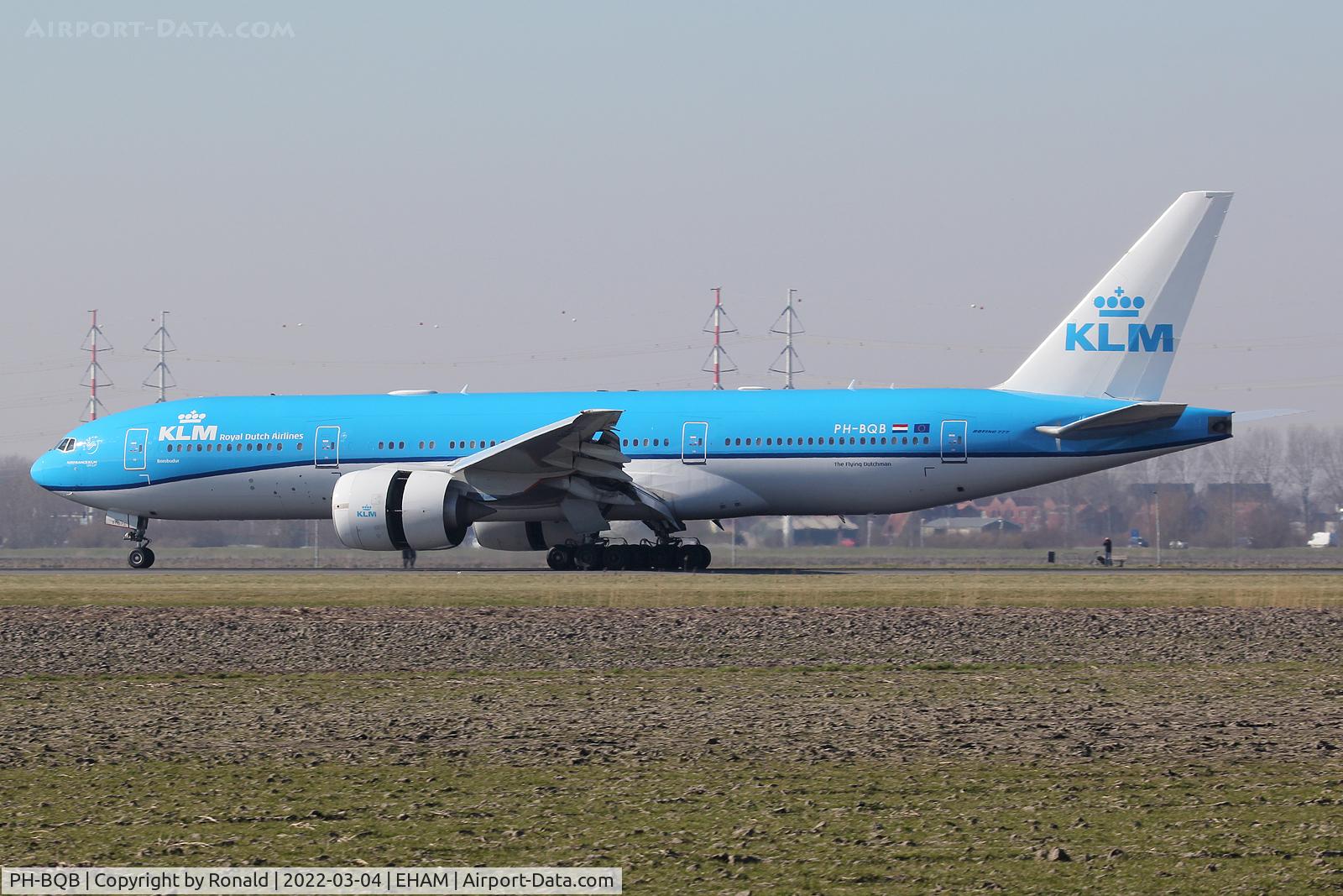 PH-BQB, 2003 Boeing 777-206/ER C/N 33712, at spl