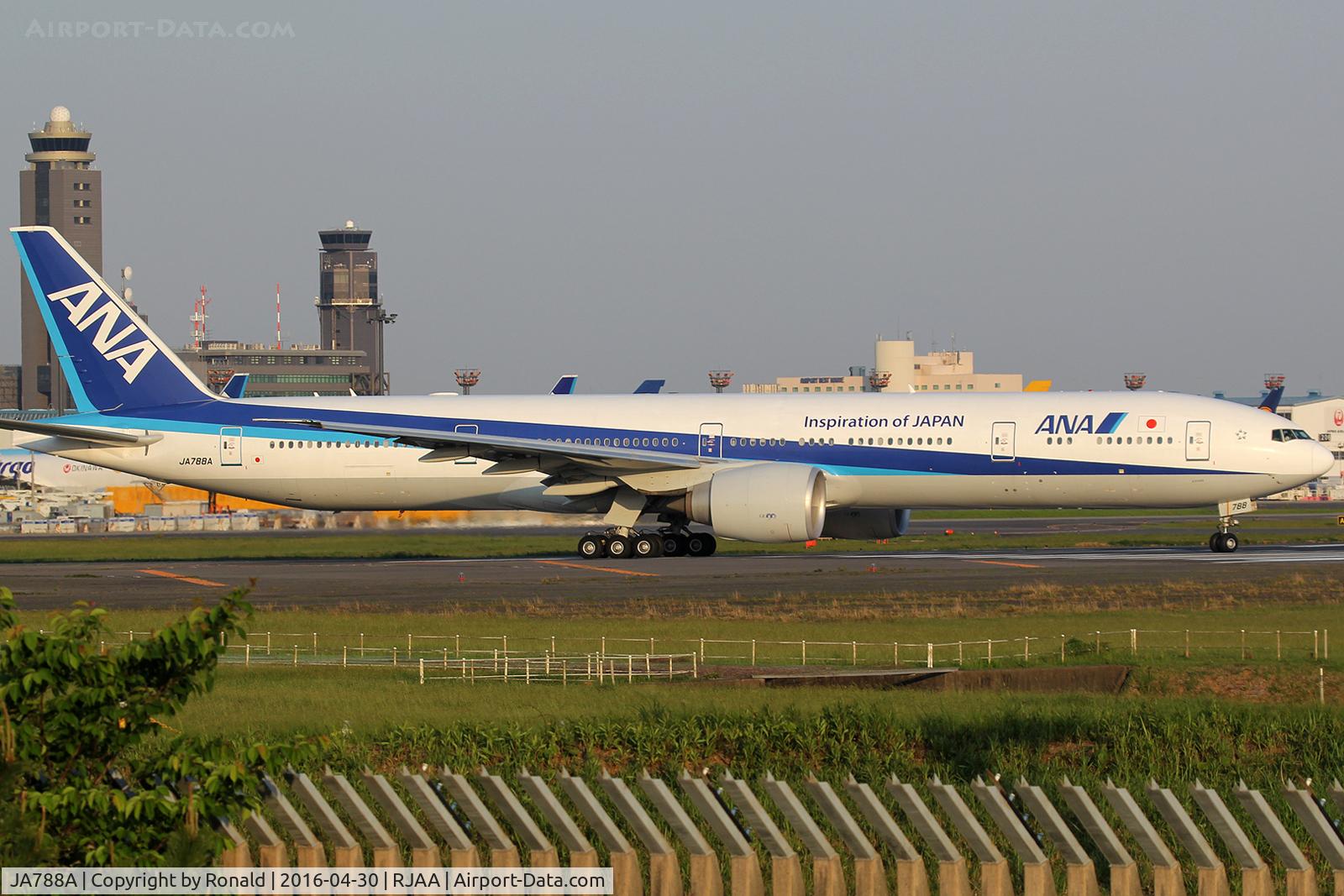 JA788A, 2010 Boeing 777-381/ER C/N 40686, at nrt